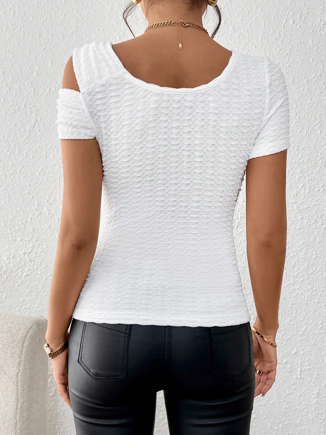 SHEIN Relaxiva Women Elegant Twist Asymmetric Neckline Solid Color Textured Fabric T-Shirt - Image 2