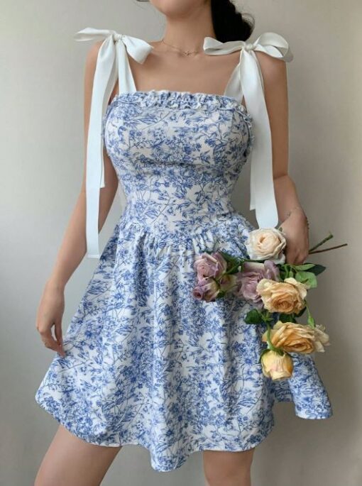SHEIN DAZY Blue & White Porcelain Floral Print Fitted Color Block Bowknot Strap Dress, Floral & Botanical Print With Waistband