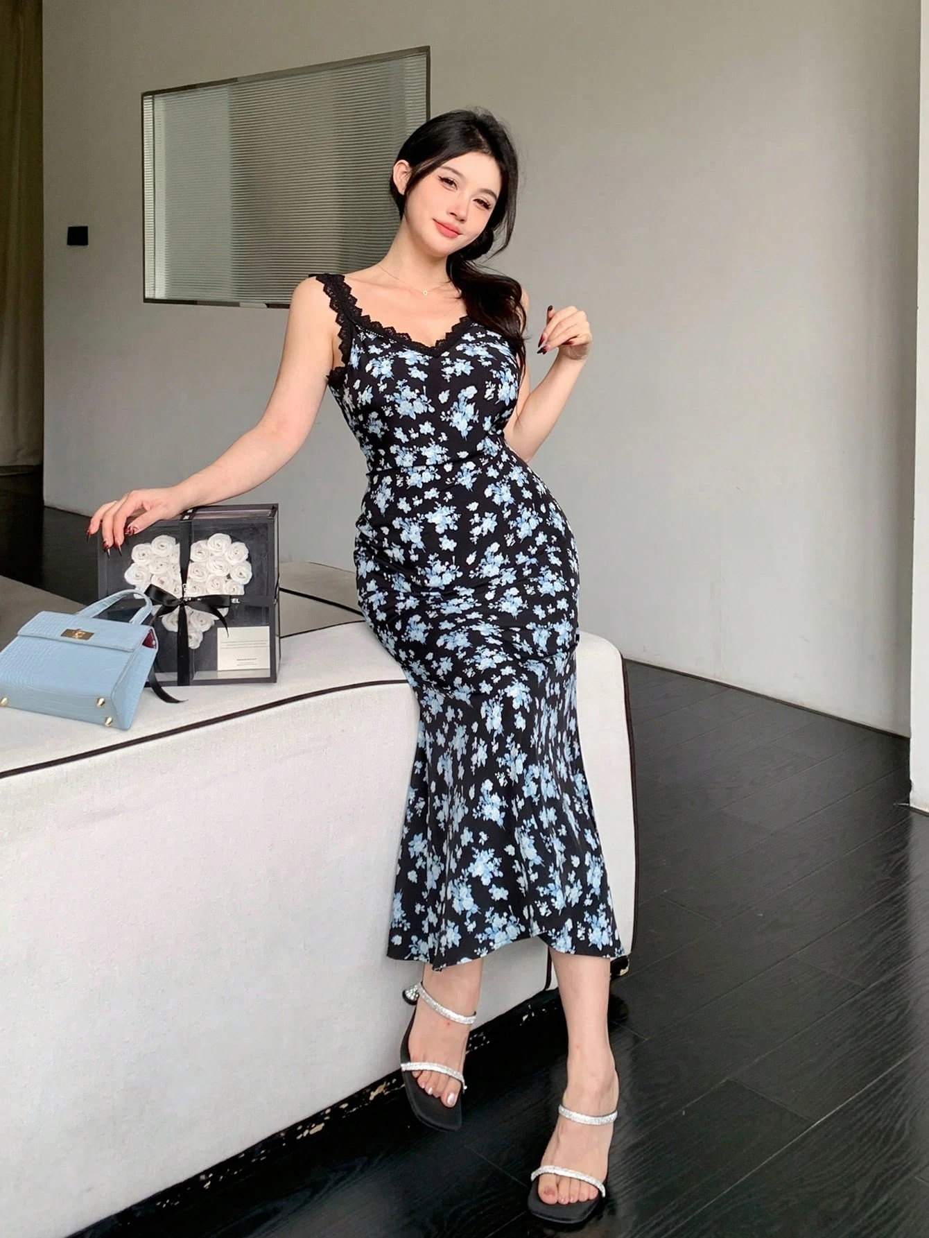 SHEIN DAZY Hollow Lace Patchwork Full Ditsy Floral Chiffon Spaghetti Strap Fishtail Dress