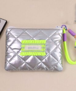 SHEIN 1 Piece Embroidery Heart Shape Coin Purse Quilted Coin Purse Portable Short Wallet #Green