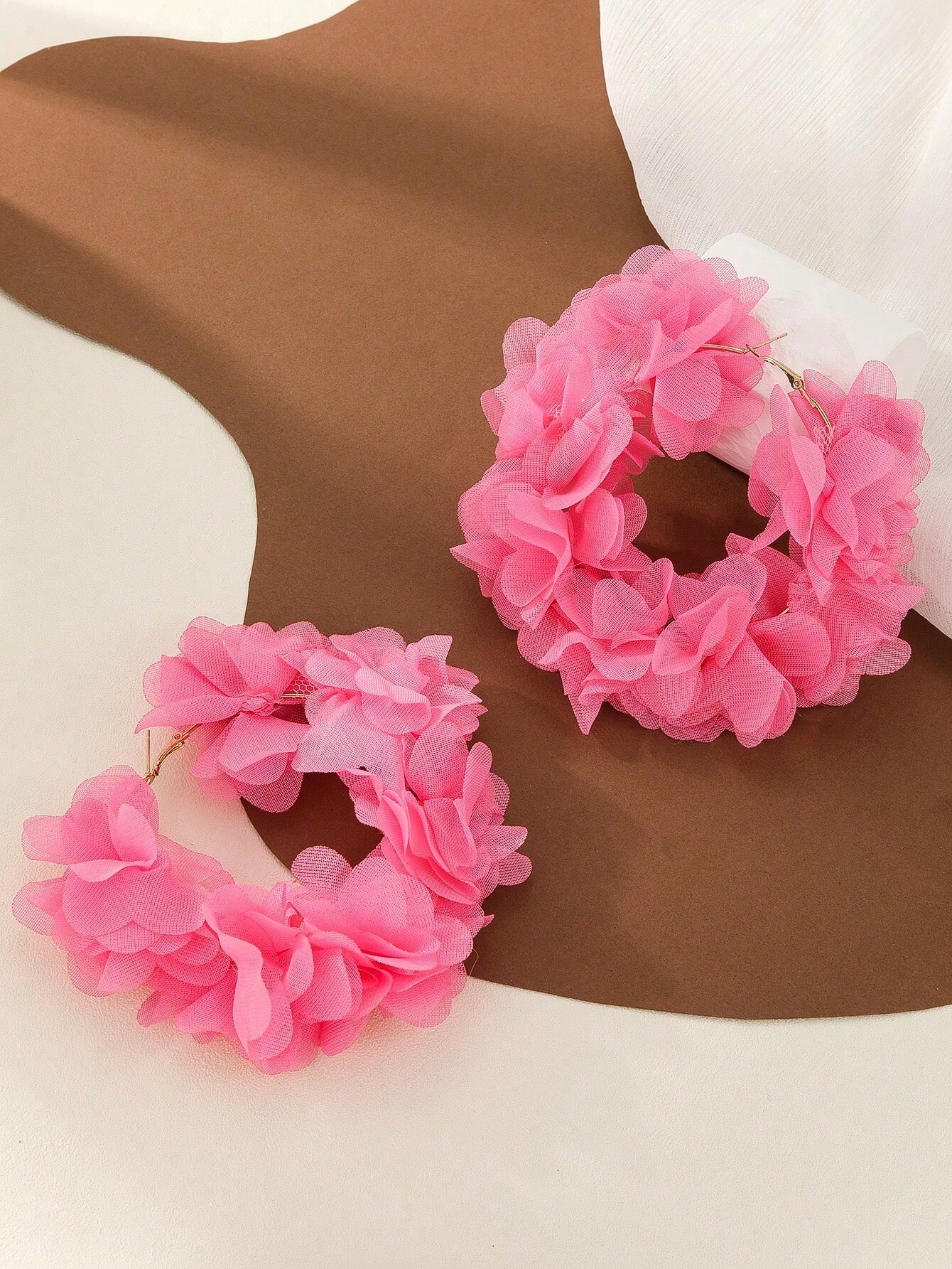 SHEIN 1pair European And American Fashionable, Sexy & Cute Pink Fabric Flower Design Earrings - Image 2