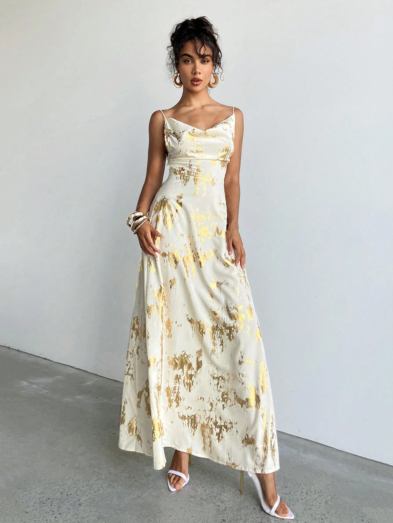 SHEIN Aloruh Women's Sexy And Elegant Woven Jacquard Deep Drap Neck Fitted And Flare Maxi Dress Women Summer Dress - Image 4