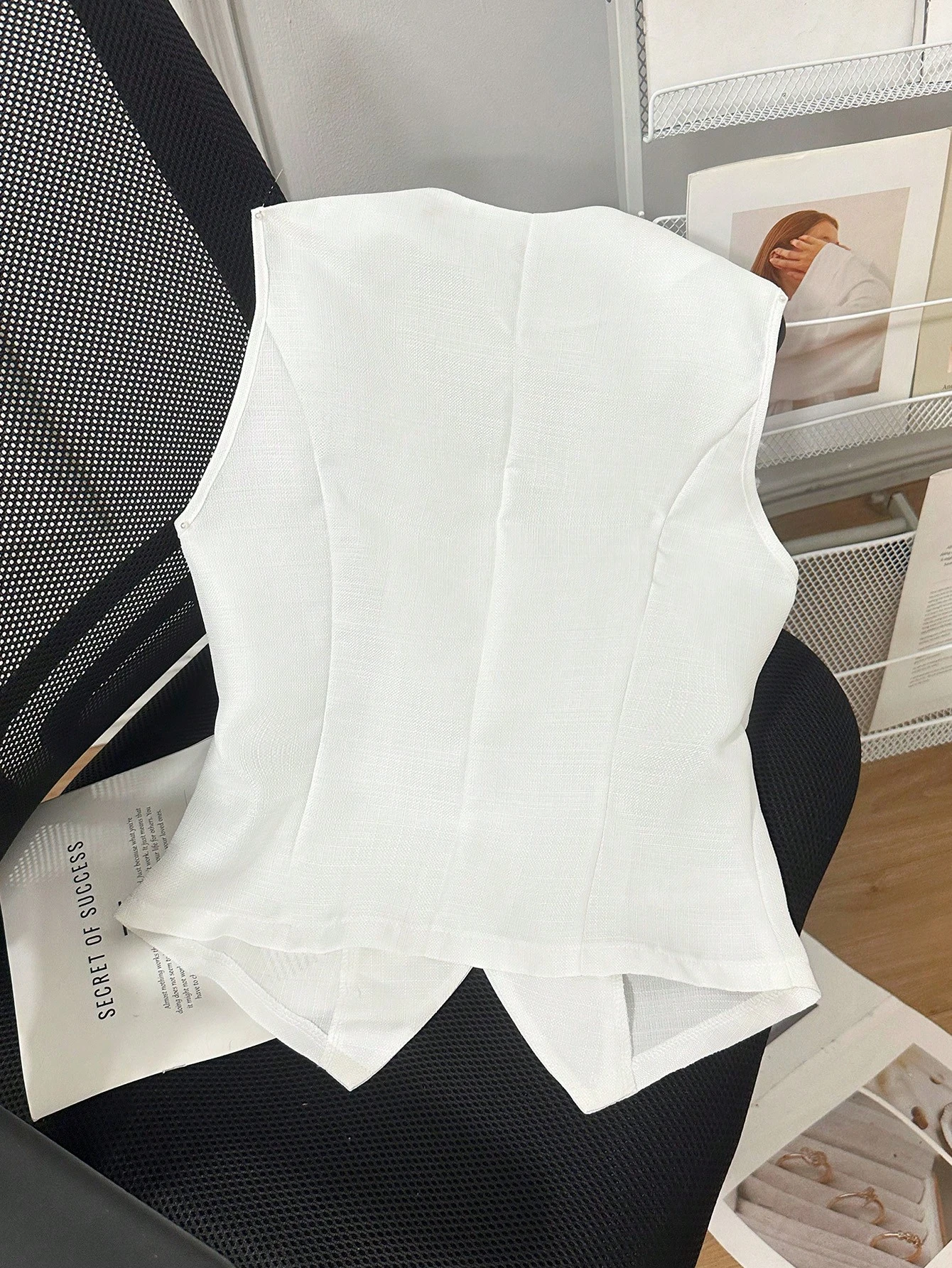 SHEIN Franclia Casual Solid Color Sleeveless Shirt, Summer - Image 2