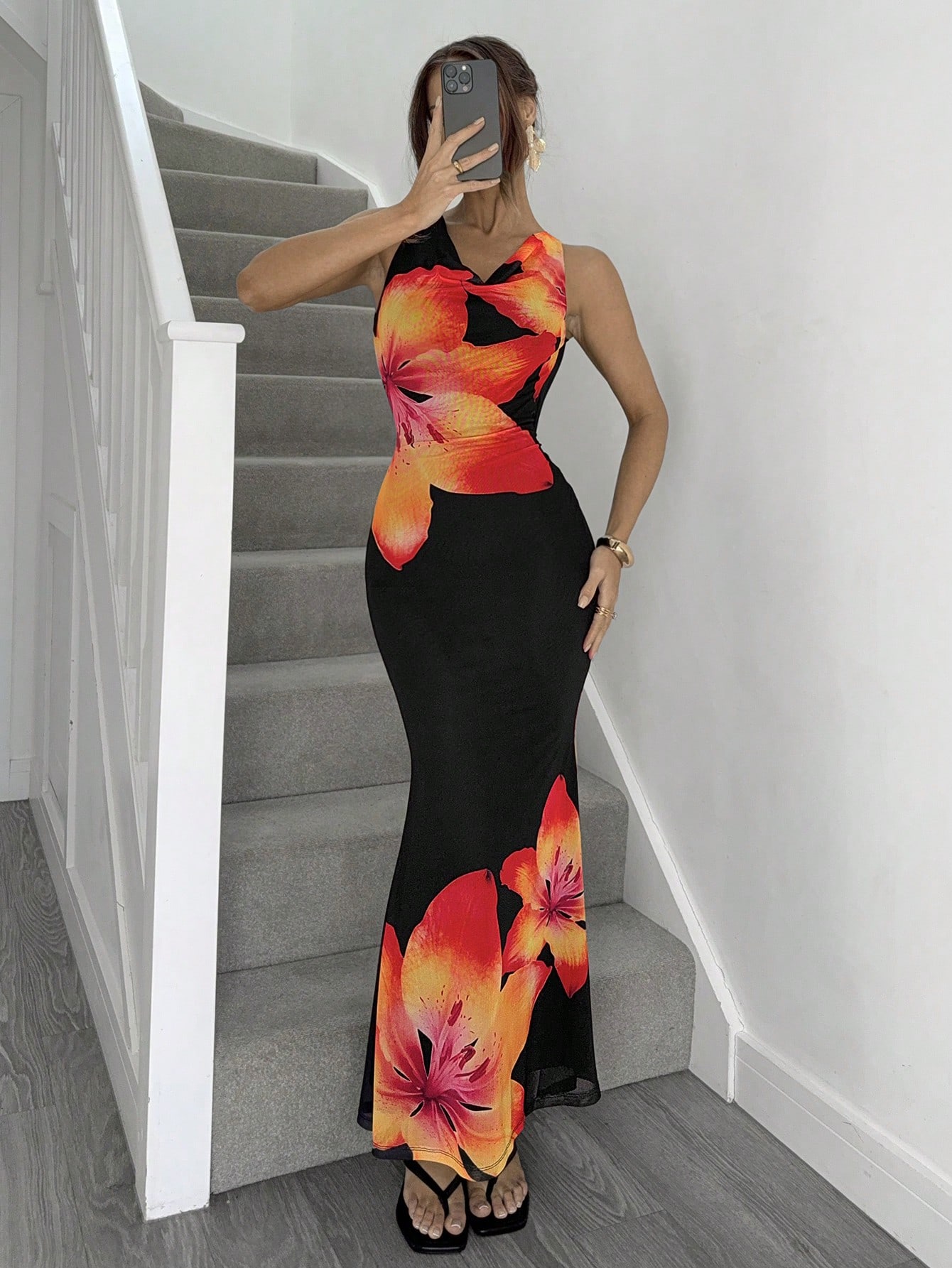 SHEIN Essnce Women Long Sleeveless Dress, Minimalist And Fashionable, Suitable For Summer - Image 2