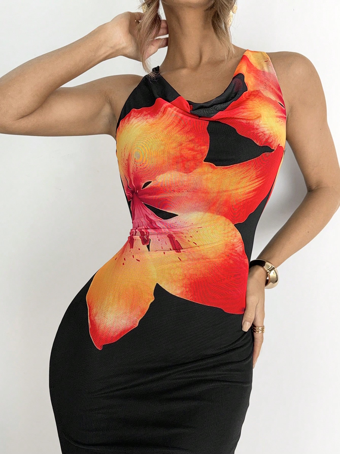 SHEIN Essnce Women Long Sleeveless Dress, Minimalist And Fashionable, Suitable For Summer - Image 4