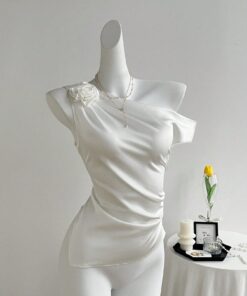 SHEIN Sweetra 3D Floral Oblique Collar Sleeveless Slim Fit Blouse