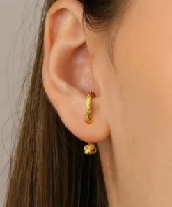 Alternative view of SHEIN 1pair Stylish Copper Snake Shaped Earrings