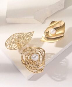 Alternative view of SHEIN 3pcs Exaggerated Style Metal Large Flower, Pearl, Hollow Leaf Design Rings