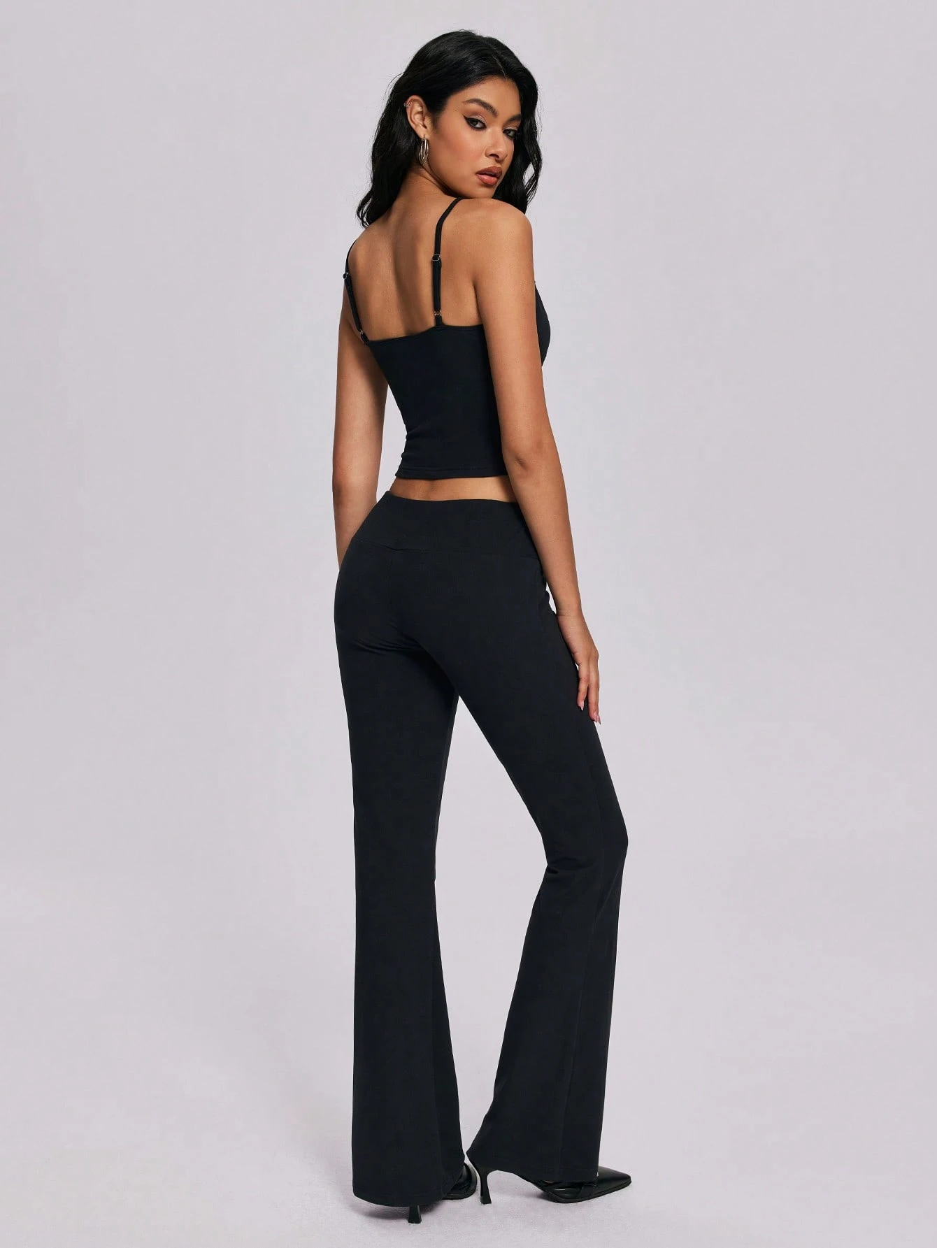 SHEIN Metal Eyelet Design Punk Sexy Women's Tank Top - Image 2